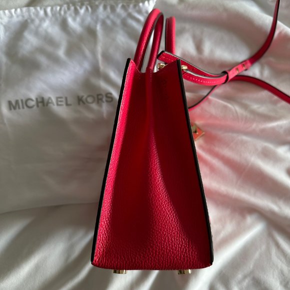 Michael Kors Mercer Pebbled Leather Messenger Crossbody Bag Deep Pink Floral - Picture 6 of 8